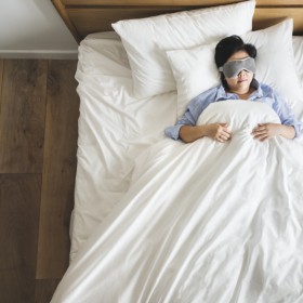 Estudos provam que mulheres precisam dormir mais que homens