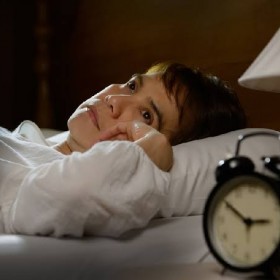 Como a ansiedade atrapalha a qualidade do seu sono?